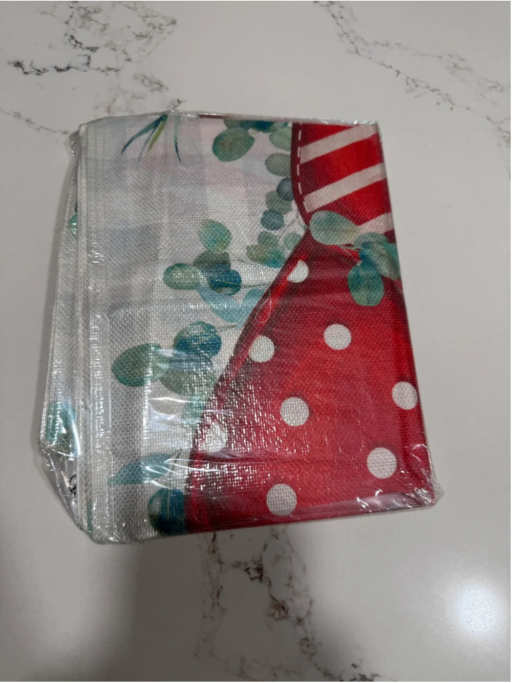 NEW Eucalyptus Hearts Valentines Table Runner Dining 13x90 Tablecloth